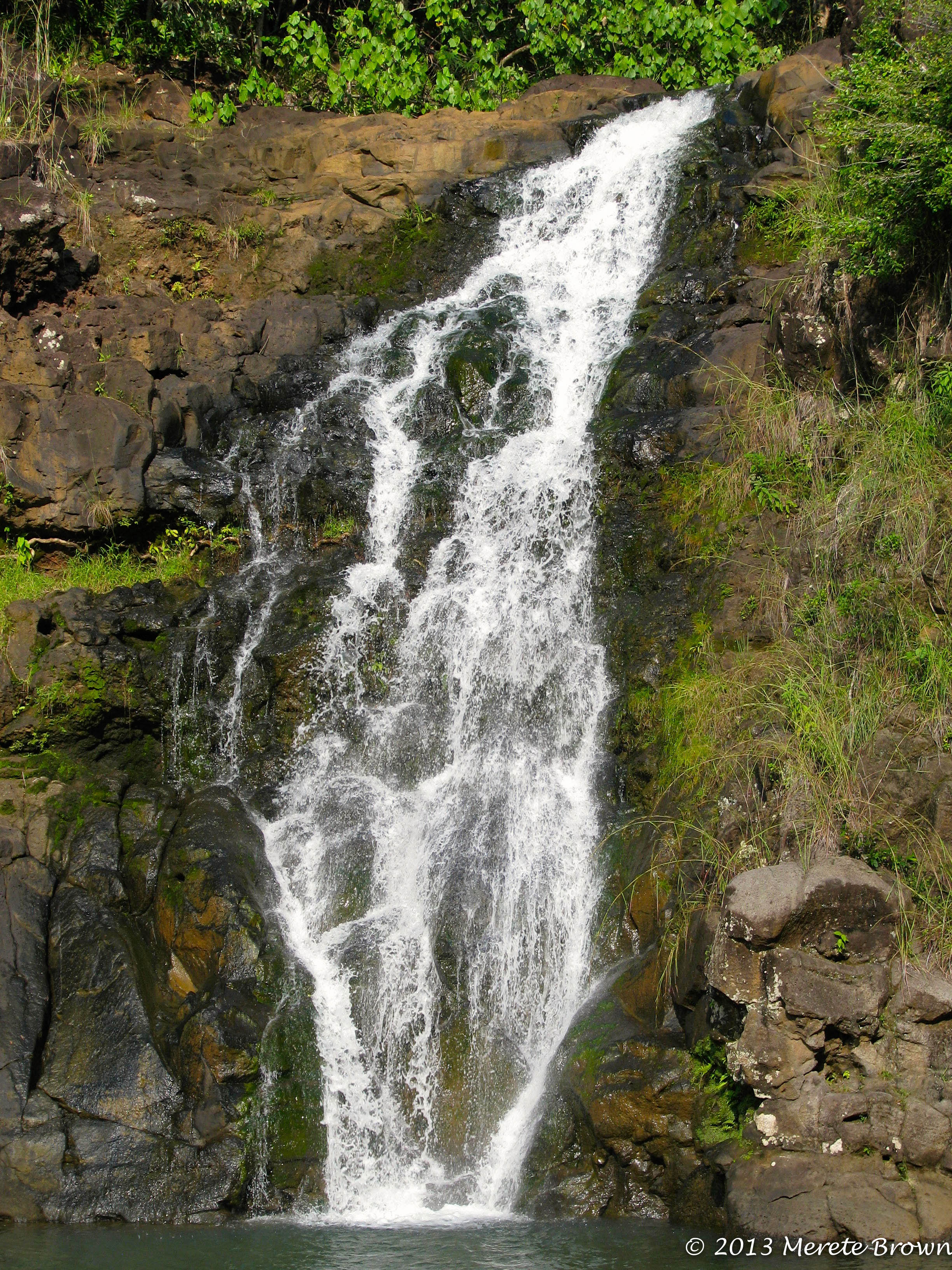 Waimea waterfall